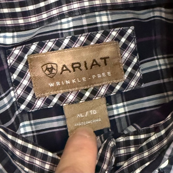 Ariat Mens Wrinkle Free Button Down Shirt Long Sleeve XL Blue White Purple Plaid - Picture 2 of 9